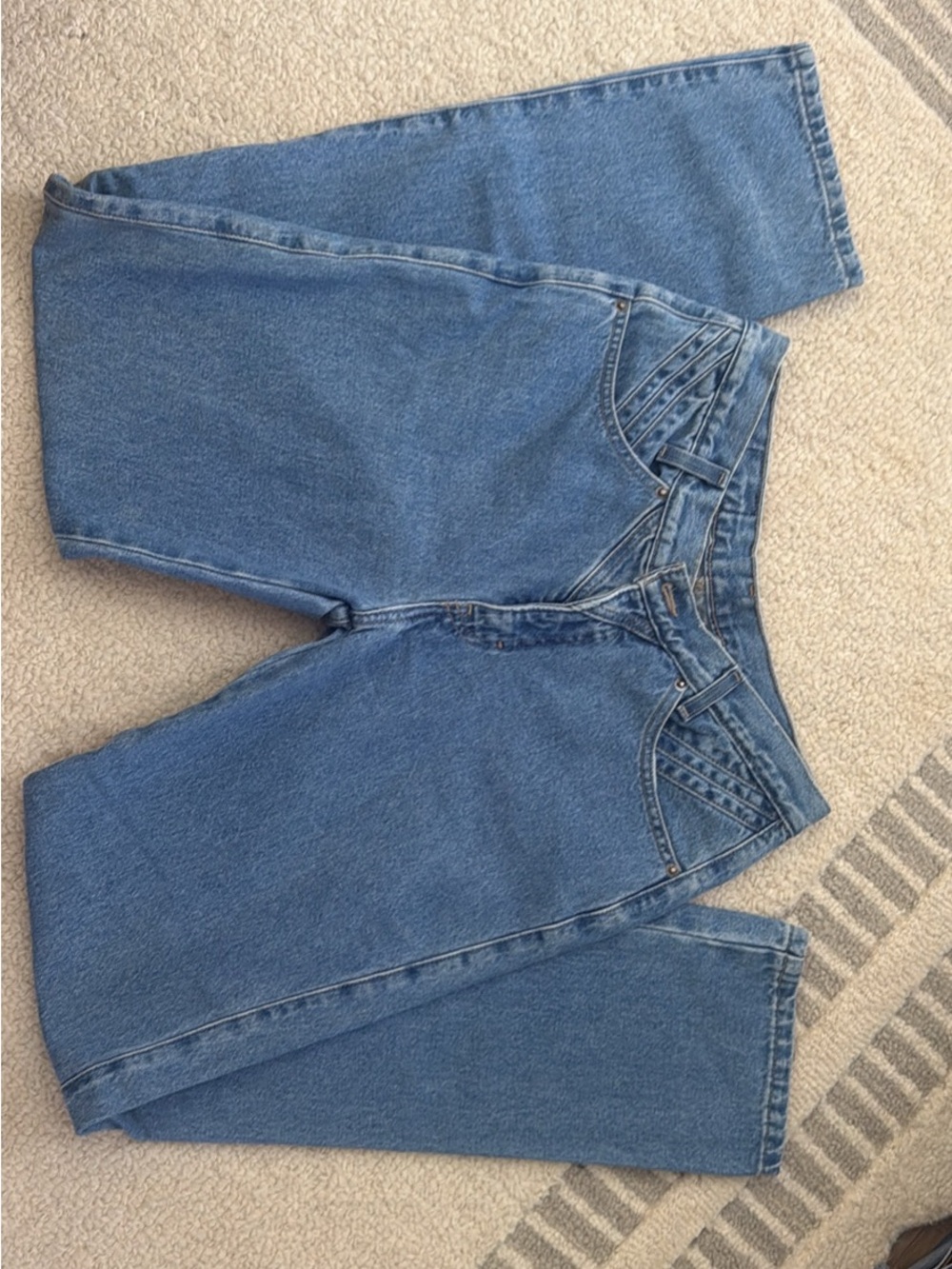 Women's Straight Leg Mid-Blue Jeans — Classic Everyday Denim